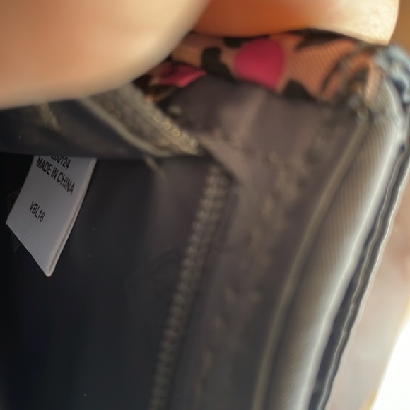 Vera Bradley tufted soft wallet - Picture 9 of 12